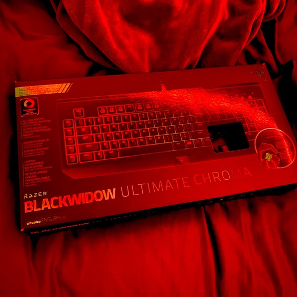Razer BlackWidow Ultimate Chroma Keyboard - Picture 1 of 2